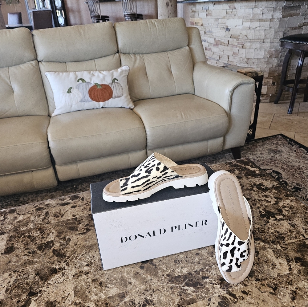 Donald Pliner sandals
